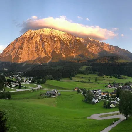 Daire White Rose In Kulmhof Tauplitz
